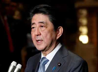 japan s abe to visit trump at white house on april 26