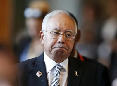former malaysian pm najib razak arrested for embezzlement
