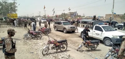 at least 20 killed in blast on election day in pakistan