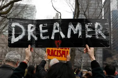 us court orders trump administration to fully reinstate daca programme