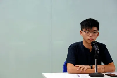 hong kong democracy leader joshua wong sent back to jail