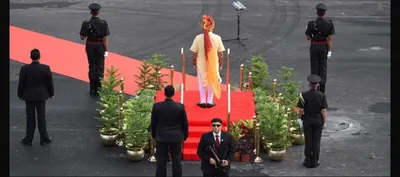  rightsideup  making ‘chowkidar cool again   india s  pseudo intellectual worms 