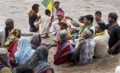ken betwa protesters led by amit bhatnagar court arrest in mp s panna