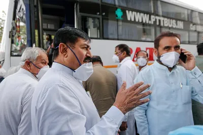 rs polls  gujarat congress mlas who quit can still be prosecuted if bribery is alleged