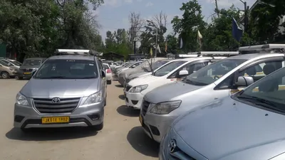 kashmir s double lockdown has left 1 5 lakh transport workers without jobs