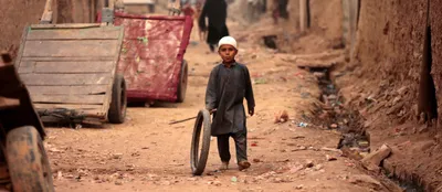 afghanistan s neighbours fear refugee crisis if us withdraws troops