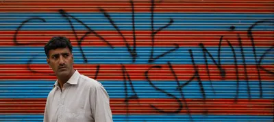 the life of labour  migrant workers in kashmir leave  5 die in ghaziabad sewer