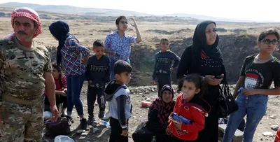 displaced by war  kurdish families stuck at syria iraq border point