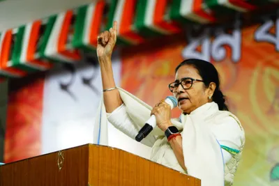 as mamata hints at going it alone  bengal braces for likely triangular contest in 2024