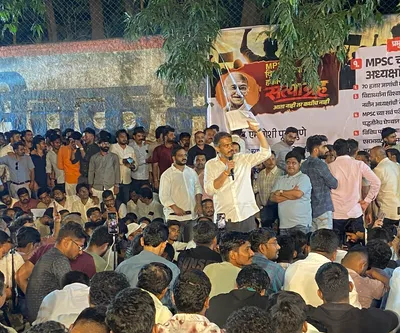 ‘we give up so many things’  mpsc aspirants in maharashtra protest over paper leaks  demand chairman’s resignation