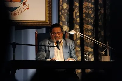 v s  naipaul courted controversy at every step  but his voice was never ignored