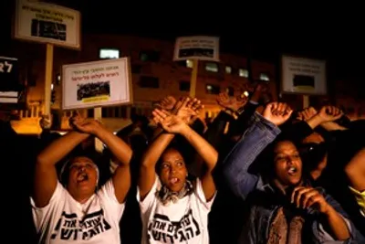 israel frees detained migrants set for rwanda after relocation deal collapses