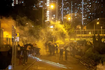 hong kong metro stays shut after night of violent protests