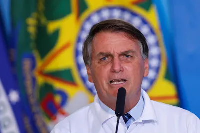 brazil  bolsonaro faces record low approval ratings  pressure from lula