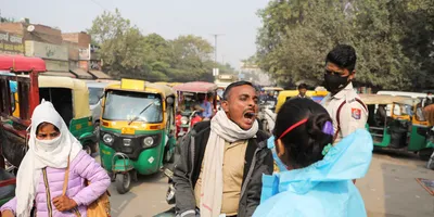 india reports 200 omicron cases across 12 states