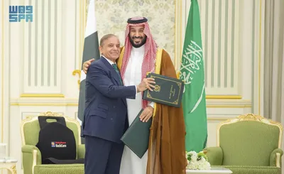 pakistan sends 8 000 troops  fighter jets and air defence to saudi arabia