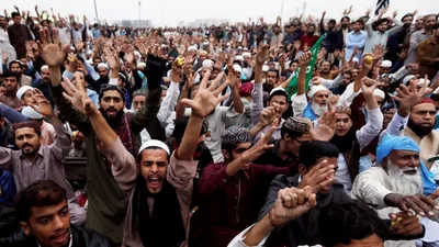 in pakistan  the state keeps capitulating to zealots