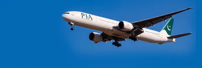 pakistan  pia aircraft with 107 passengers on board crashes in karachi