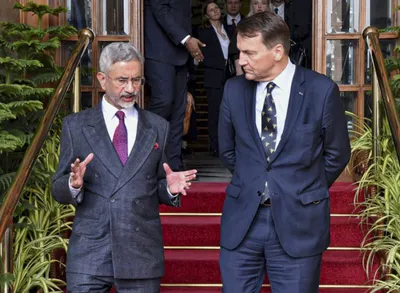 jaishankar tells poland not to ‘fuel’ terror infrastructure  warsaw raises zapad drills