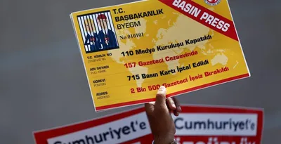 turkey s erdogan clamps down further on media amid coronavirus crisis