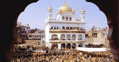 sgpc  akal takth change tact on emotive issues of sikhs  coincidence or an effort to save sad 