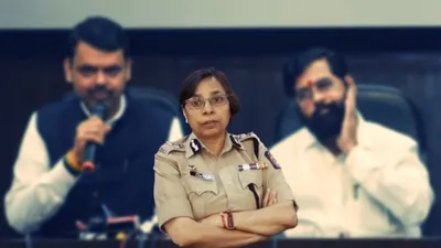 maharashtra  after fadnavis s return  tide turns for top cop accused of phone tapping