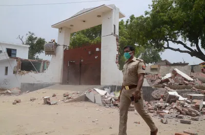 police demolish mansion but kanpur gangster s clout had deep political foundations