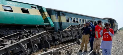 four killed in balochistan in second train attack in two weeks