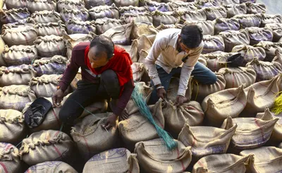 will the  floor wage  trigger a race to the bottom 