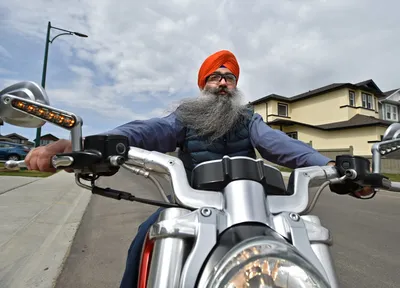 sikhs have to wear helmets on motorbikes  rules german court