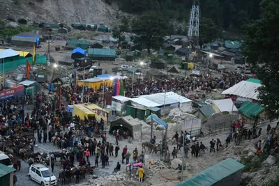 srinagar shopkeepers claim livelihoods hurt due to amarnath yatra security  police deny charge