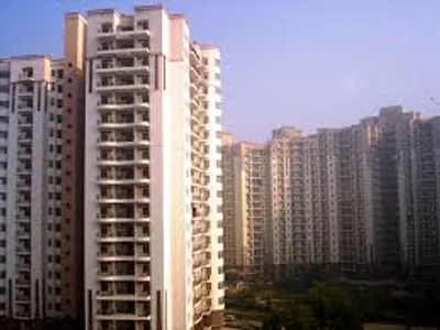 india s cities are crumbling  the rich are seeking urban oases 