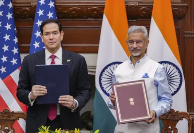 ‘summoned his employee’  rahul gandhi takes a dig at modi govt over rubio jaishankar meet