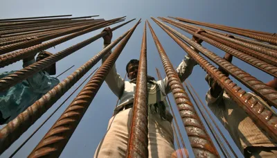 indian economy grows 7 7  in march quarter