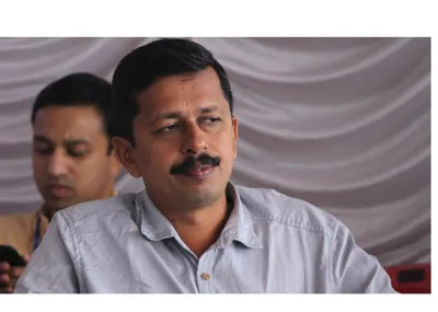 kerala gets its own perumal murugan  thanks  again  to the sangh parivar