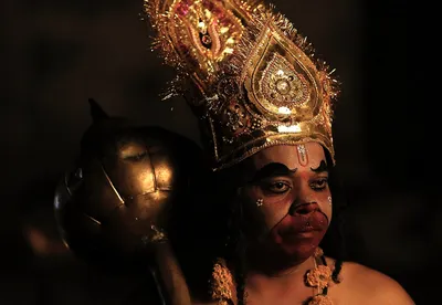 reclaiming the hanuman chalisa  a timeless poem for turbulent times  reborn in translation