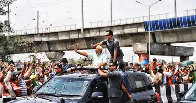 delhi meerut expressway that modi  dedicated  to the nation is 69  incomplete