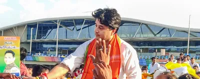 understanding the revolt of the patrician  jyotiraditya scindia