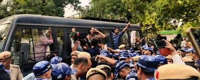 in photos  delhi police arrests pro palestine protesters at jantar mantar