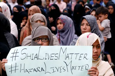 pakistan  hazaras protest for third day after bomb blast in quetta