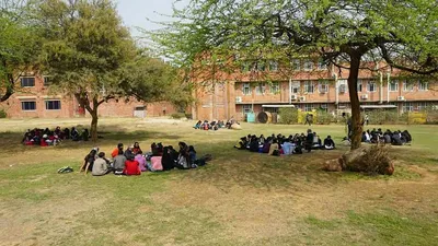 with promise to oppose vc s  autocratic  rule  left panel sweeps jnu teachers  poll