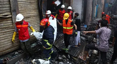 bangladesh  fire in dhaka kills at least 70  toll could climb