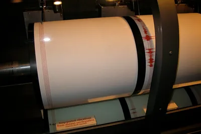 quake with 7 3 magnitude strikes indonesia