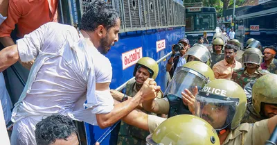 civil disobedience alone can defend india s soul in such times