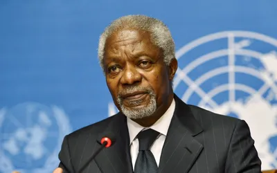 former un chief and nobel peace prize laureate kofi annan dies aged 80