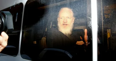 ifj urges journalists  unions to call for julian assange’s release