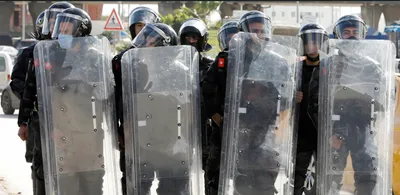 tunisia detains a journalist who criticised police  second reporter held in a month