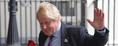 british foreign secretary resigns in blow to may s  soft brexit  plan