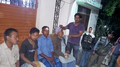 bjp supporters vandalise mosque in bihar during victory procession