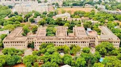 tamil nadu  medical college dean removed for administering  charak shapath  to new students